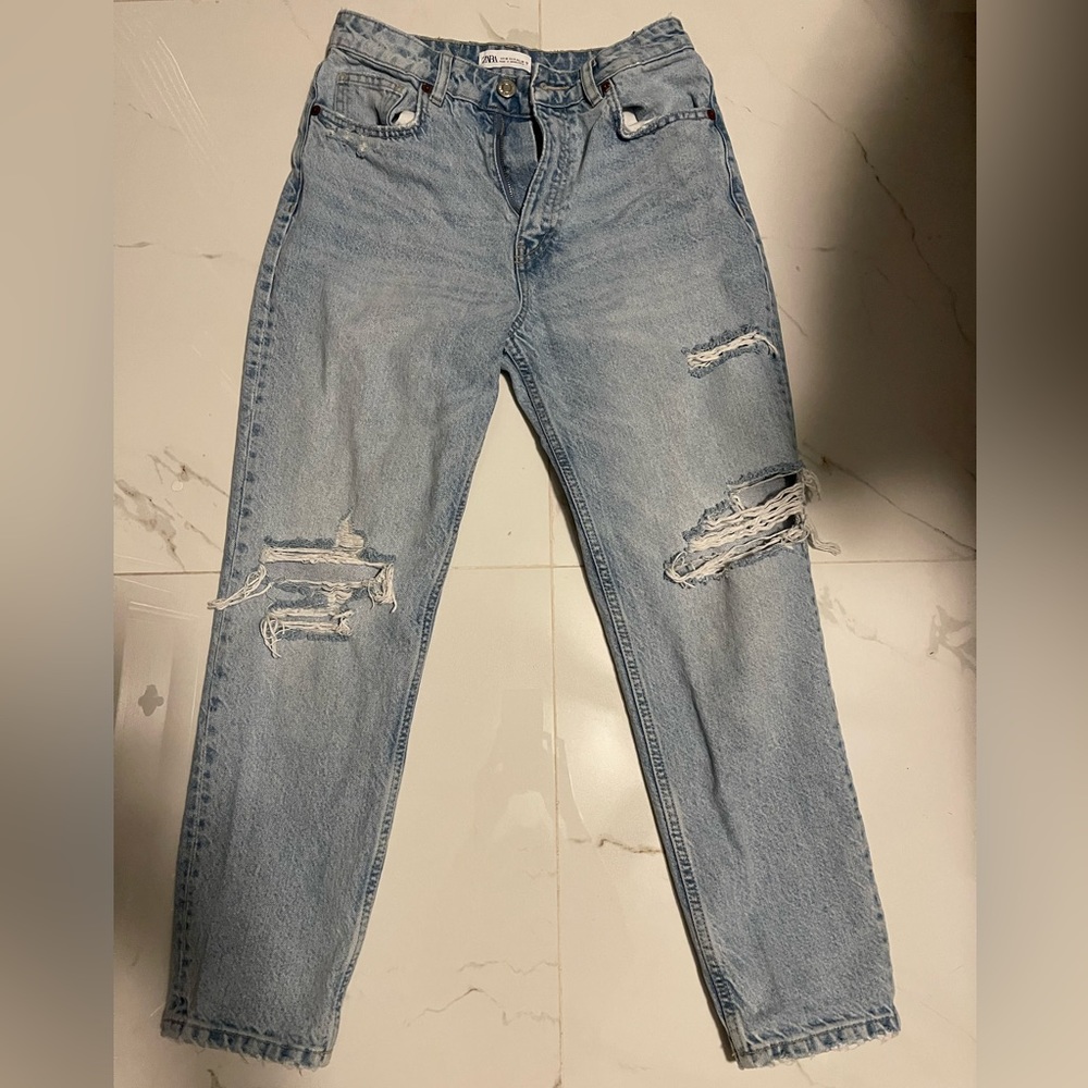 Zara Distressed Light Wash Jeans
